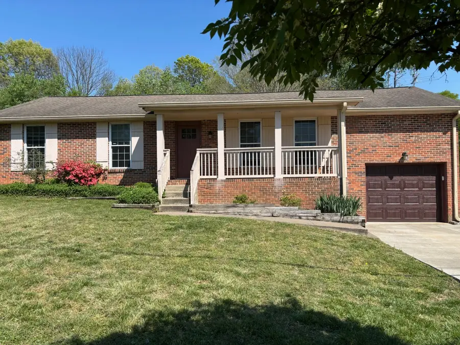 325 Sunrise Cir, Mount Juliet, TN 37122 - #2