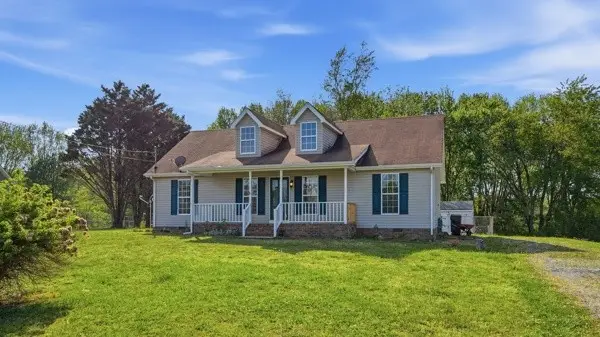 19 Ash Grove Rd, Fayetteville, TN 37334