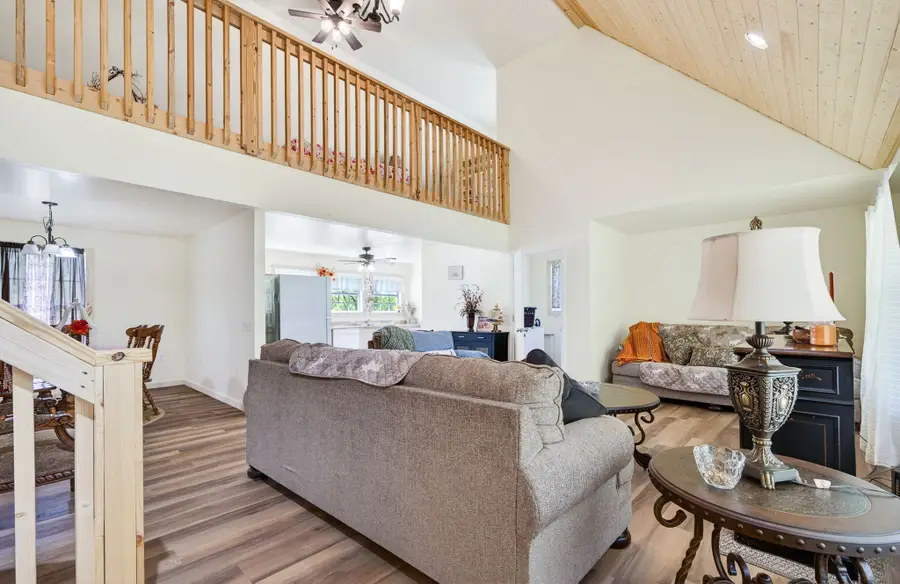 525 Riley Creek Rd, Whitleyville, TN 38588 - #2