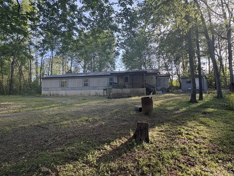 215 Frederick Loop, Linden, TN 37096 - #2