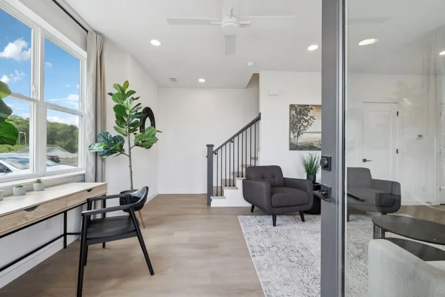 1015 W Trinity Ln #6, Nashville, TN 37218 - #3