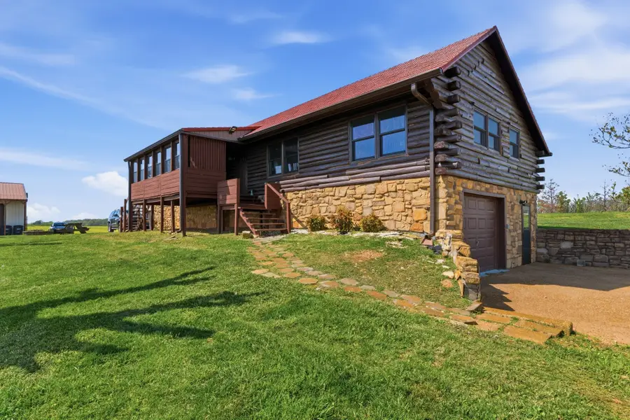 6660 Highland Rd, Portland, TN 37148 - #2