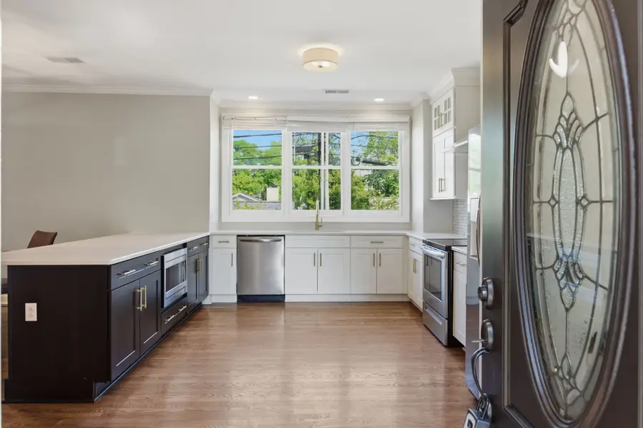 2836 Woodlawn Dr, Nashville, TN 37215 - #3