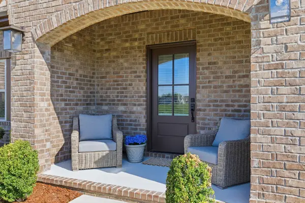 659 Swanston Ln, Gallatin, TN 37066