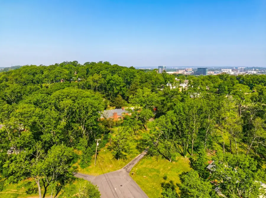 1306 Belmont Park Ct, Nashville, TN 37215 - #2