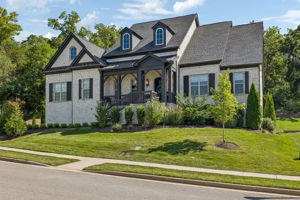 2320 Harts Landmark Dr, Franklin, TN 37069