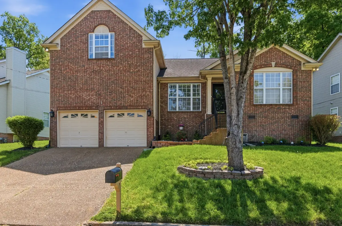 2965 Harbor Lights Dr, Nashville, TN 37217 - #1