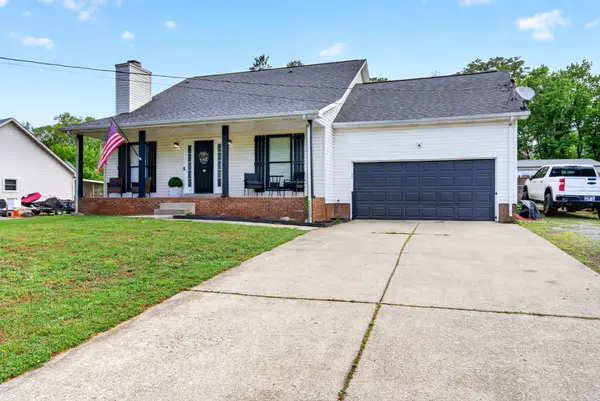 3365 Clearwater Dr, Clarksville, TN 37042