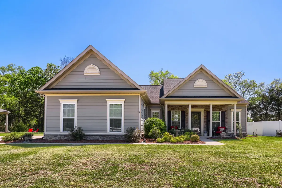 2432 Parkwood Dr, Murfreesboro, TN 37128 - #1