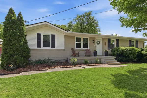 533 Adamwood Dr, Nashville, TN 37211