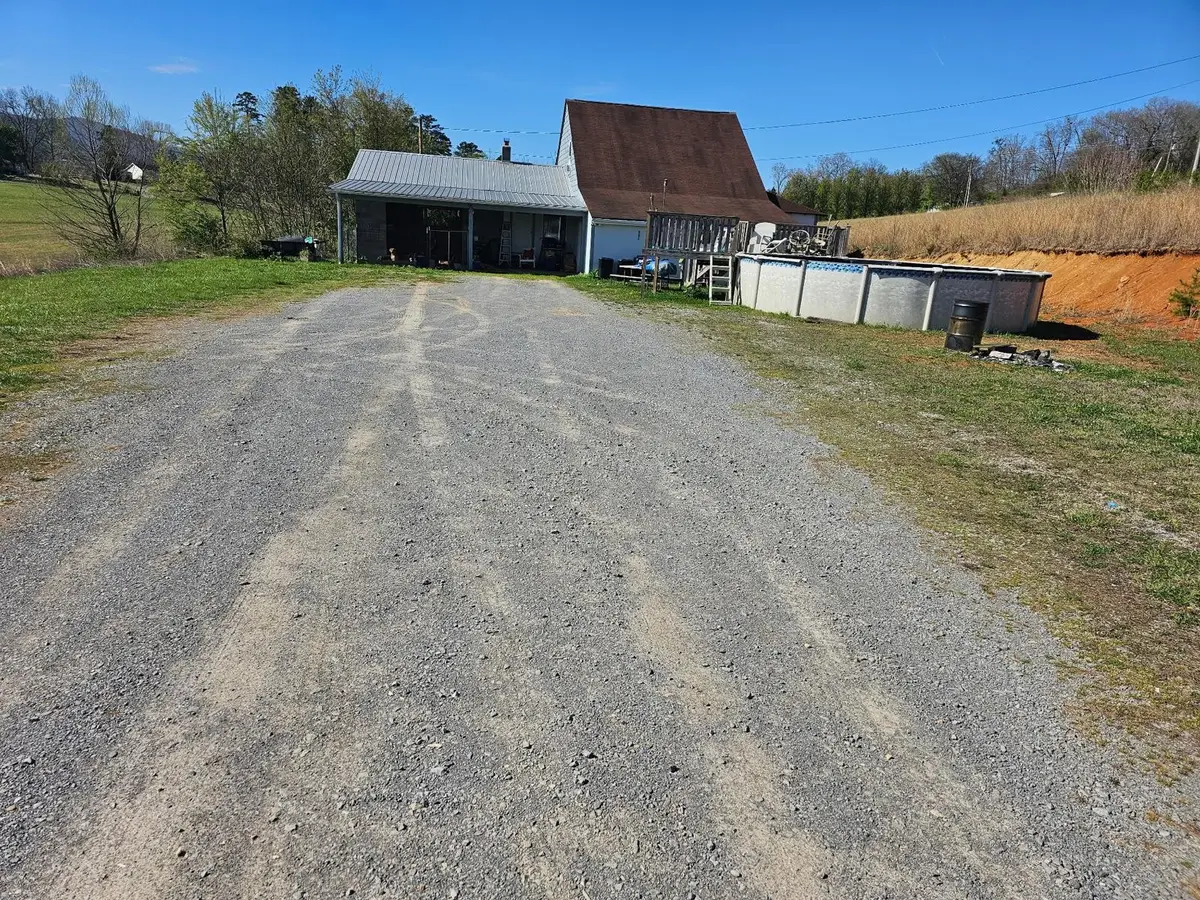 656 Rock Hill Rd, Newport, TN 37821 - #1