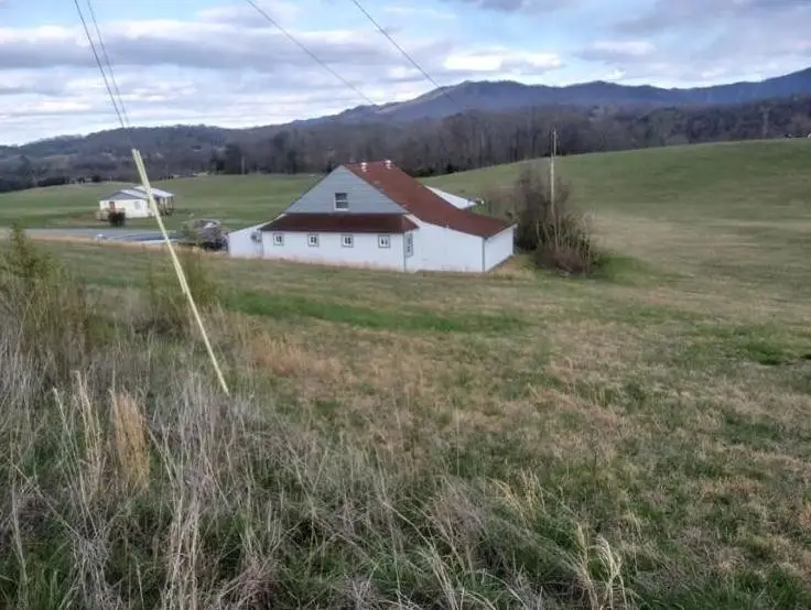 656 Rock Hill Rd, Newport, TN 37821 - #2
