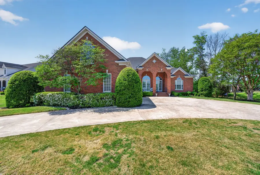 318 Hurst Dr, Old Hickory, TN 37138 - #2