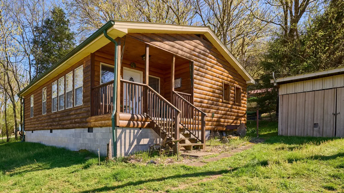 271 Richardson Hollow Ln, Gainesboro, TN 38562 - #1