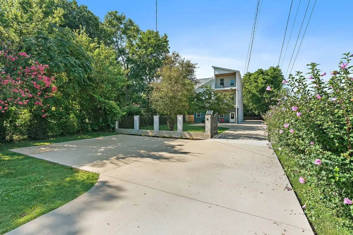 101 Lyle Ln, Nashville, TN 37210 - #1