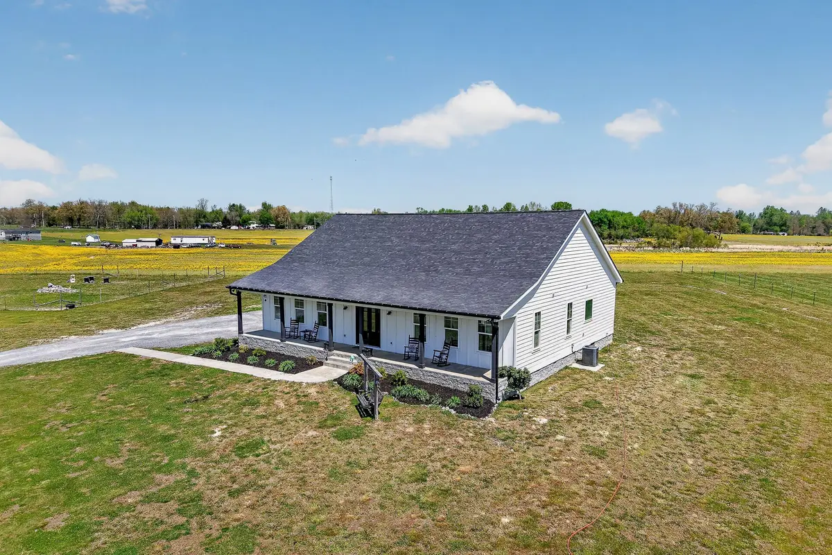 168 Smokie Ln, Woodbury, TN 37190 - #1