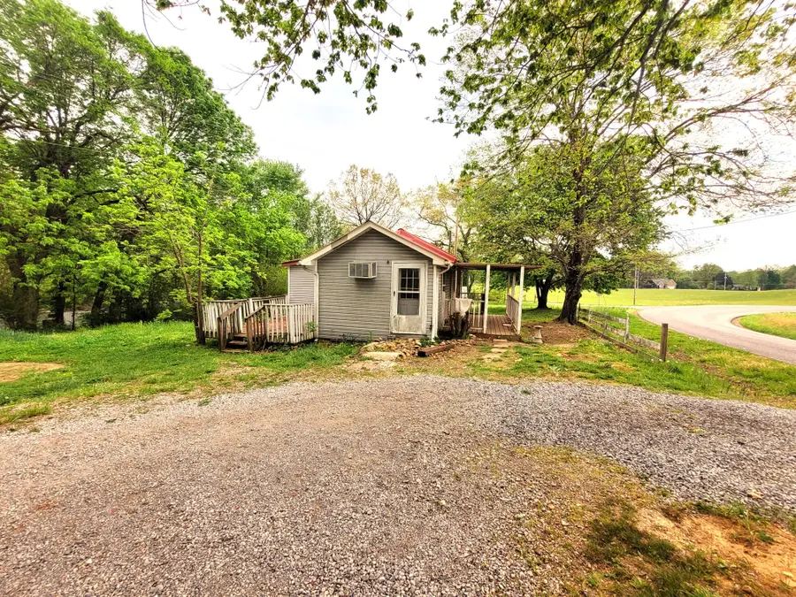 1502 Taylor Town Rd, White Bluff, TN 37187 - #2