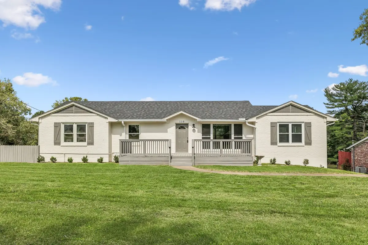 110 S Laurel Cir, Columbia, TN 38401 - #1