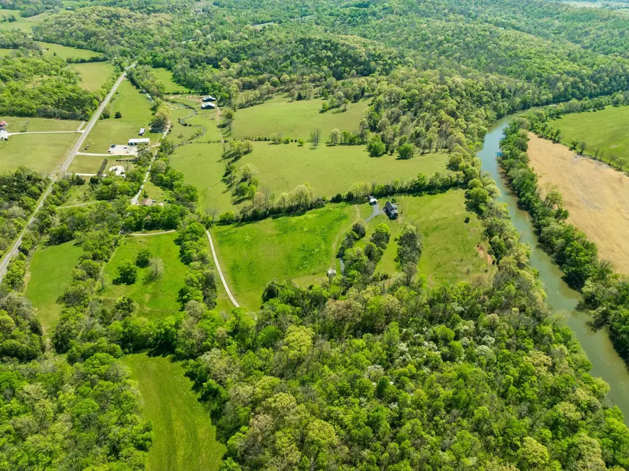 4341 Marlowe Rd, Williamsport, TN 38487 - #3