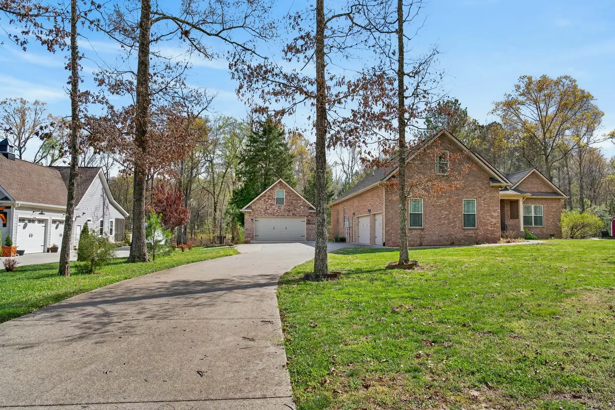237 Station Cir, Tullahoma, TN 37388 - #1