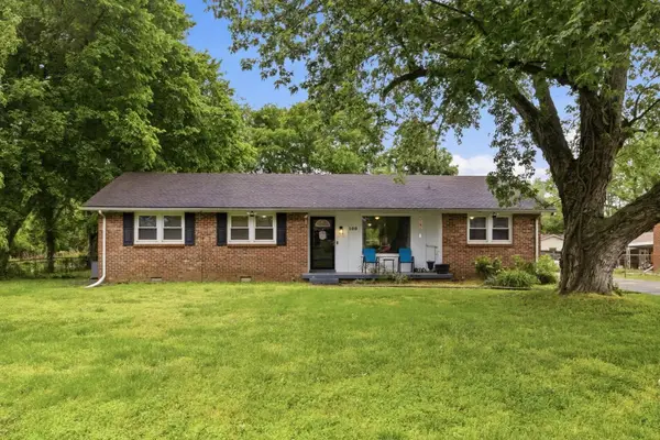 100 Susan St, Clarksville, TN 37042