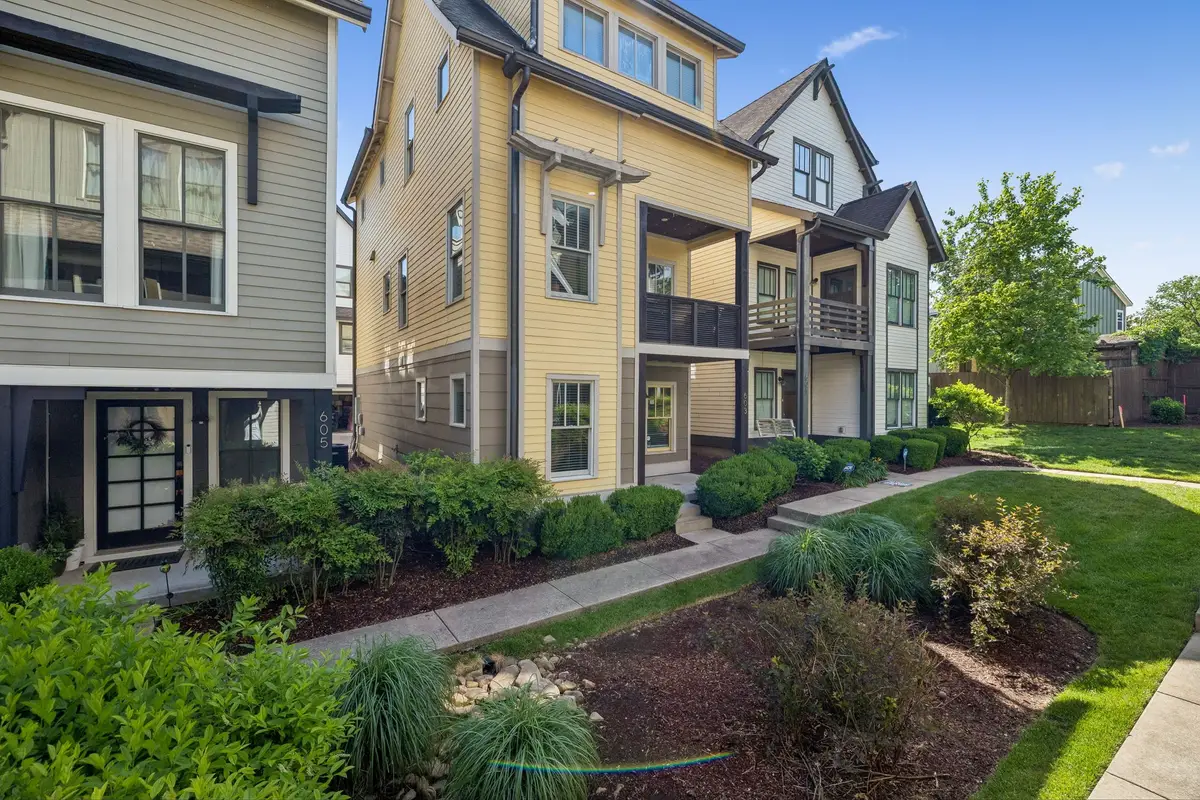 603 Centerpoint Ln, Nashville, TN 37209 - #1