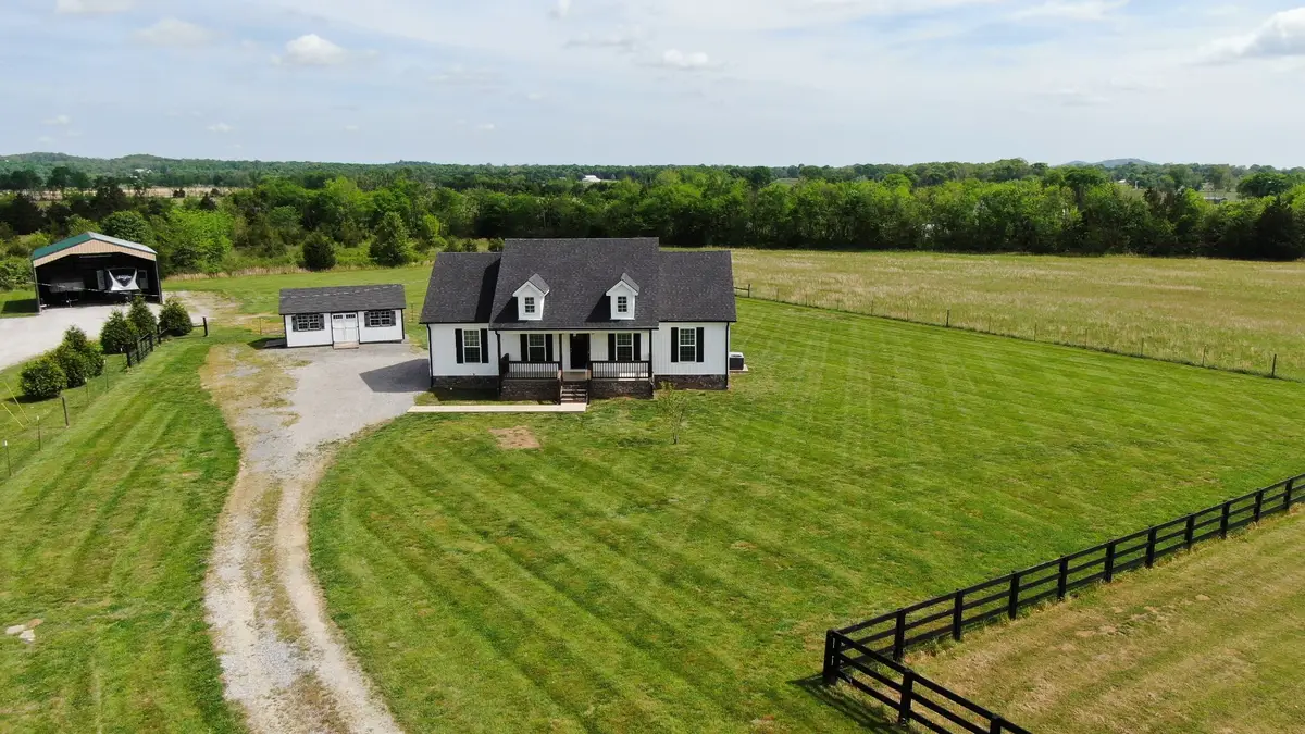 3156 Beasley Rd, Chapel Hill, TN 37034 - #1