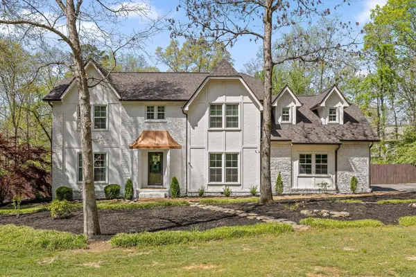 32 Cool Springs Road, Signal Mountain, TN 37377