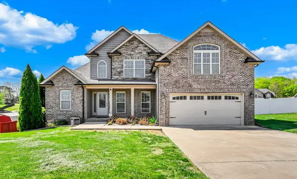 2212 Ellington Gait Dr, Clarksville, TN 37043