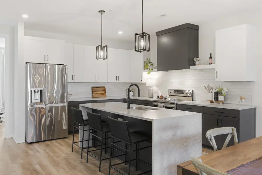 2060 Edison Park Ln, Nashville, TN 37209 - #3