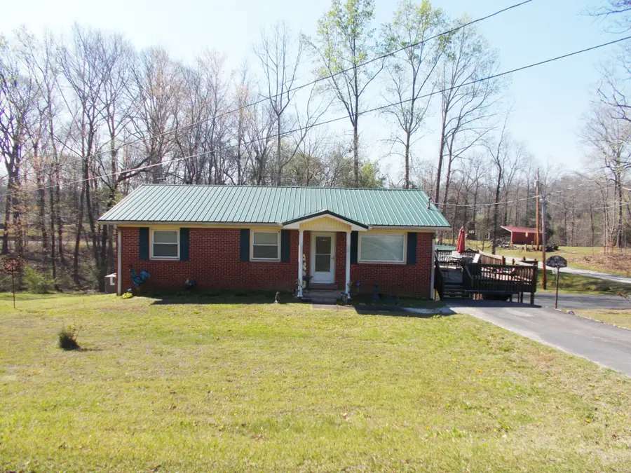 225 Cedar Hollow Dr, Camden, TN 38320 - #2