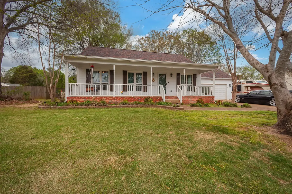 19 Madelyn Cv, Oakfield, TN 38362 - #1