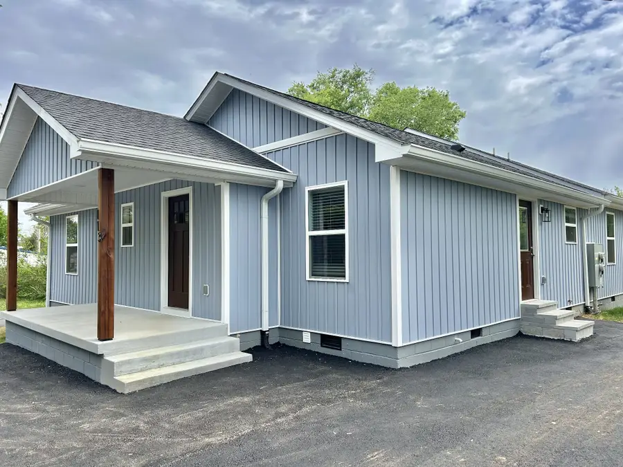 113 W Coffee St, Manchester, TN 37355 - #3