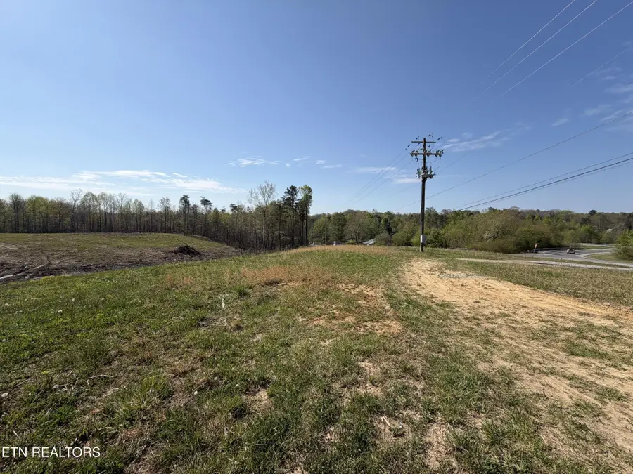 532 White Oak Rd, Jamestown, TN 38556 - #3