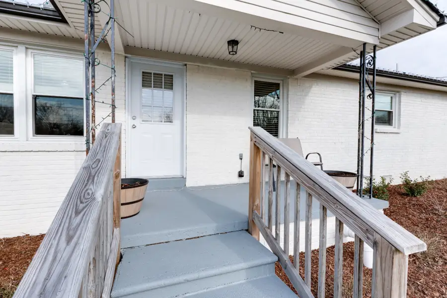 5107 Austin Peay Hwy, Westmoreland, TN 37186 - #3