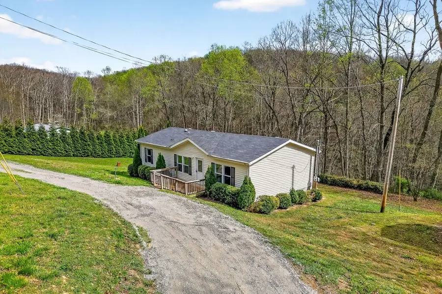 540 Spencer Dr, Spencer, TN 38585 - #3