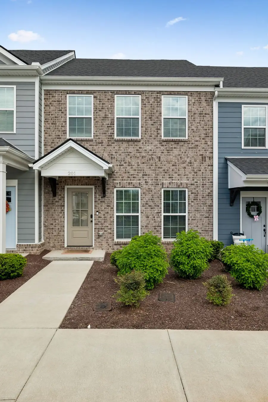 201 Harvard Dr, Gallatin, TN 37066 - #2