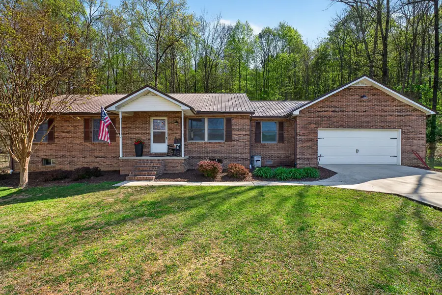 747 Old County Farm Rd, Spencer, TN 38585 - #2