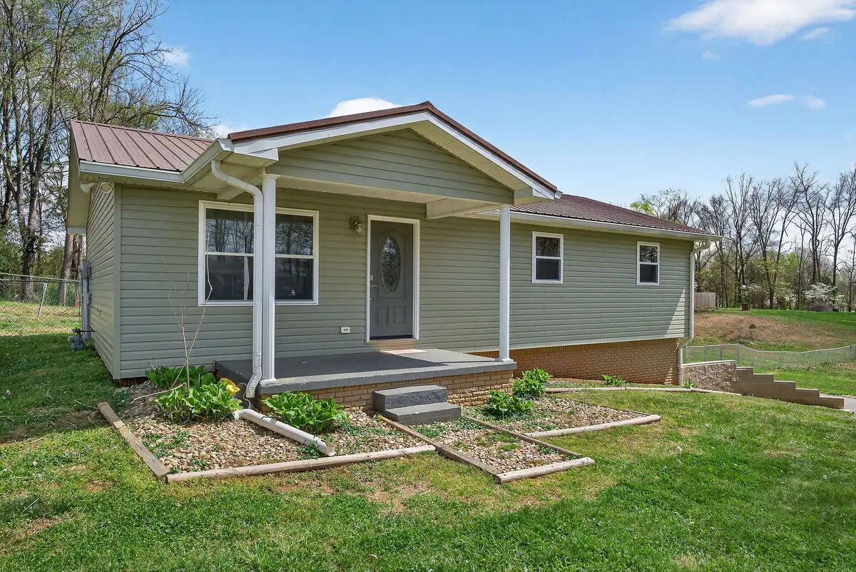 435 Heather Dr, Sparta, TN 38583 - #1