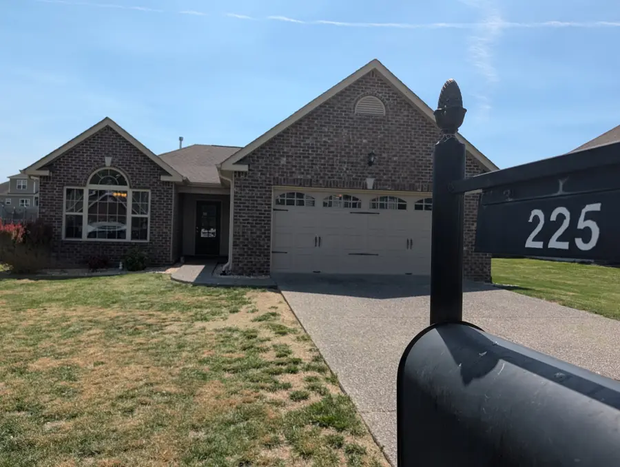 225 Leah Ct, Gallatin, TN 37066 - #2