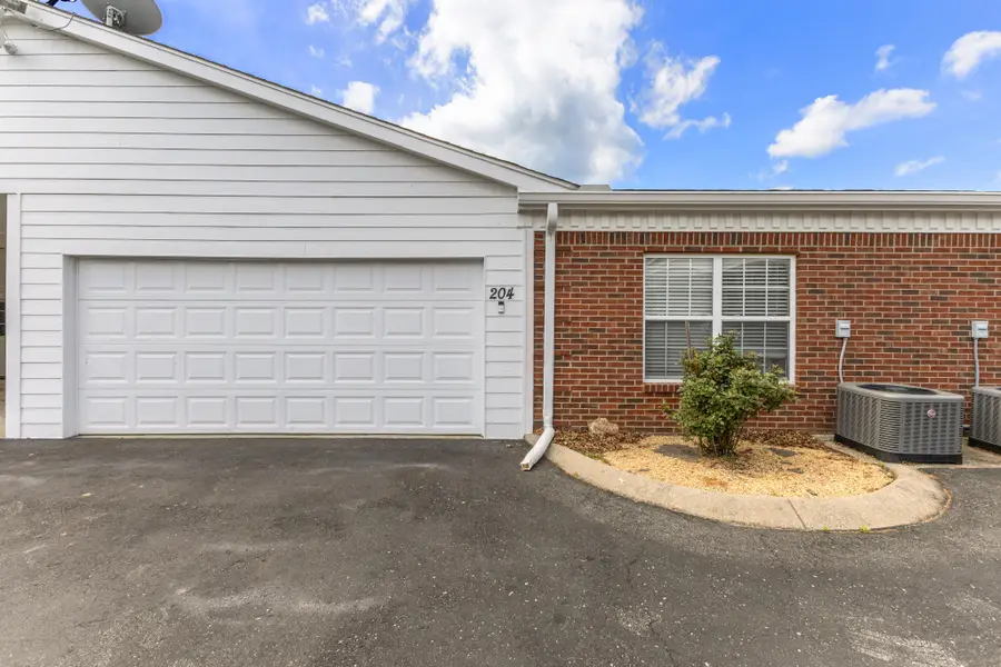 3010 Caldwell Rd #204, Ashland City, TN 37015 - #2