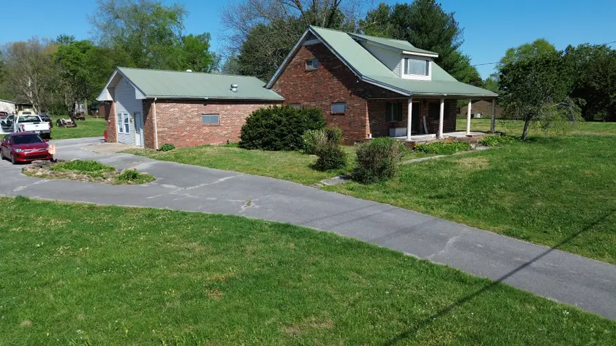 1392 Winchester Hwy, Hillsboro, TN 37342 - #3