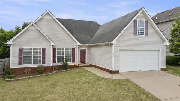 7421 Maggie Dr, Antioch, TN 37013