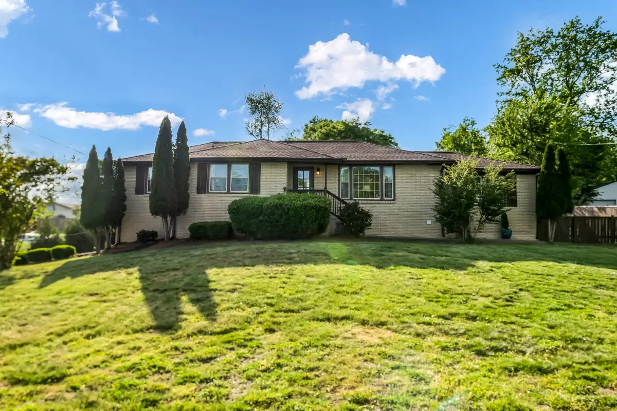 133 Clearview Cir, Hendersonville, TN 37075 - #1