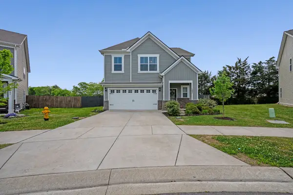 1003 Baltusrol Ln, Lebanon, TN 37087