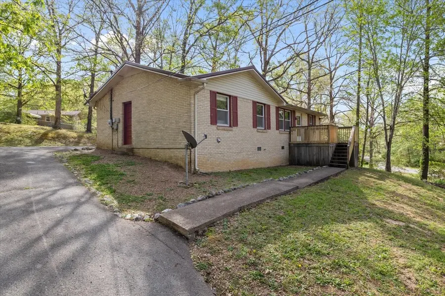 111 Bern St, Waverly, TN 37185 - #2