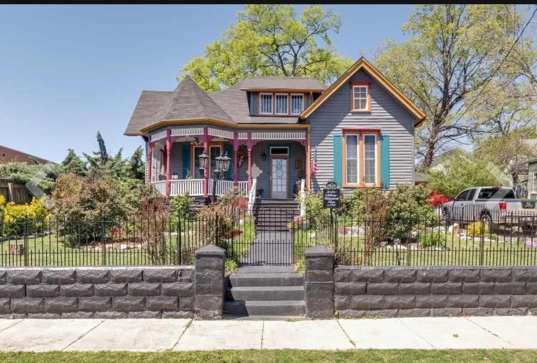 210 S 6th St, Pulaski, TN 38478 - #1