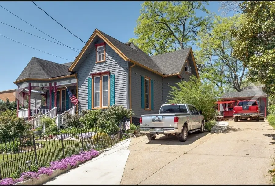 210 S 6th St, Pulaski, TN 38478 - #3