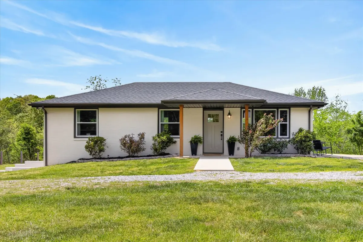 3466 Oak Ridge Rd, Palmyra, TN 37142 - #1