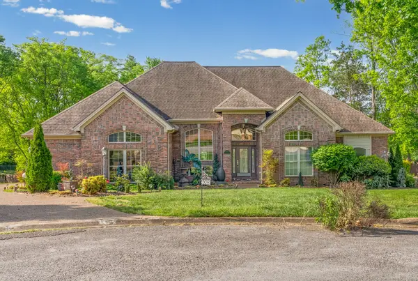 4003 Huntington Ct, Hopkinsville, KY 42240